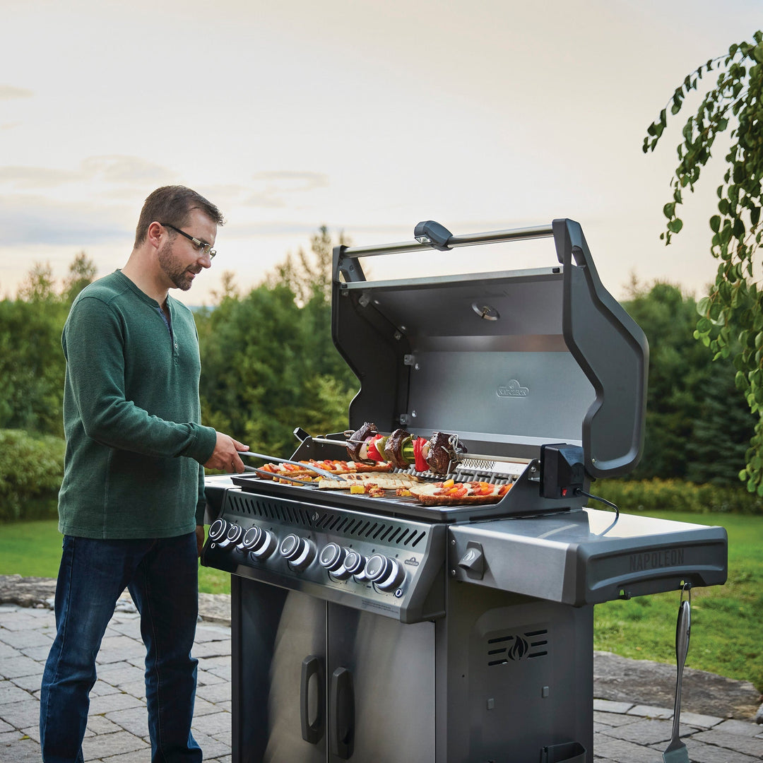 Napoleon Rogue SE 625 RSIB Gas Barbecue